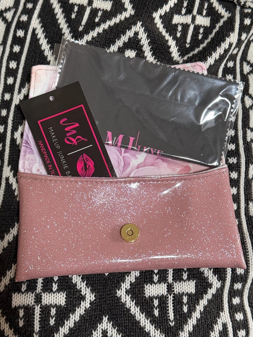 NWT: Makeup Junkie (MJ) Luxe Glitter Ballerina Sunglass Case (soft) DEAL! - Picture 5 of 6